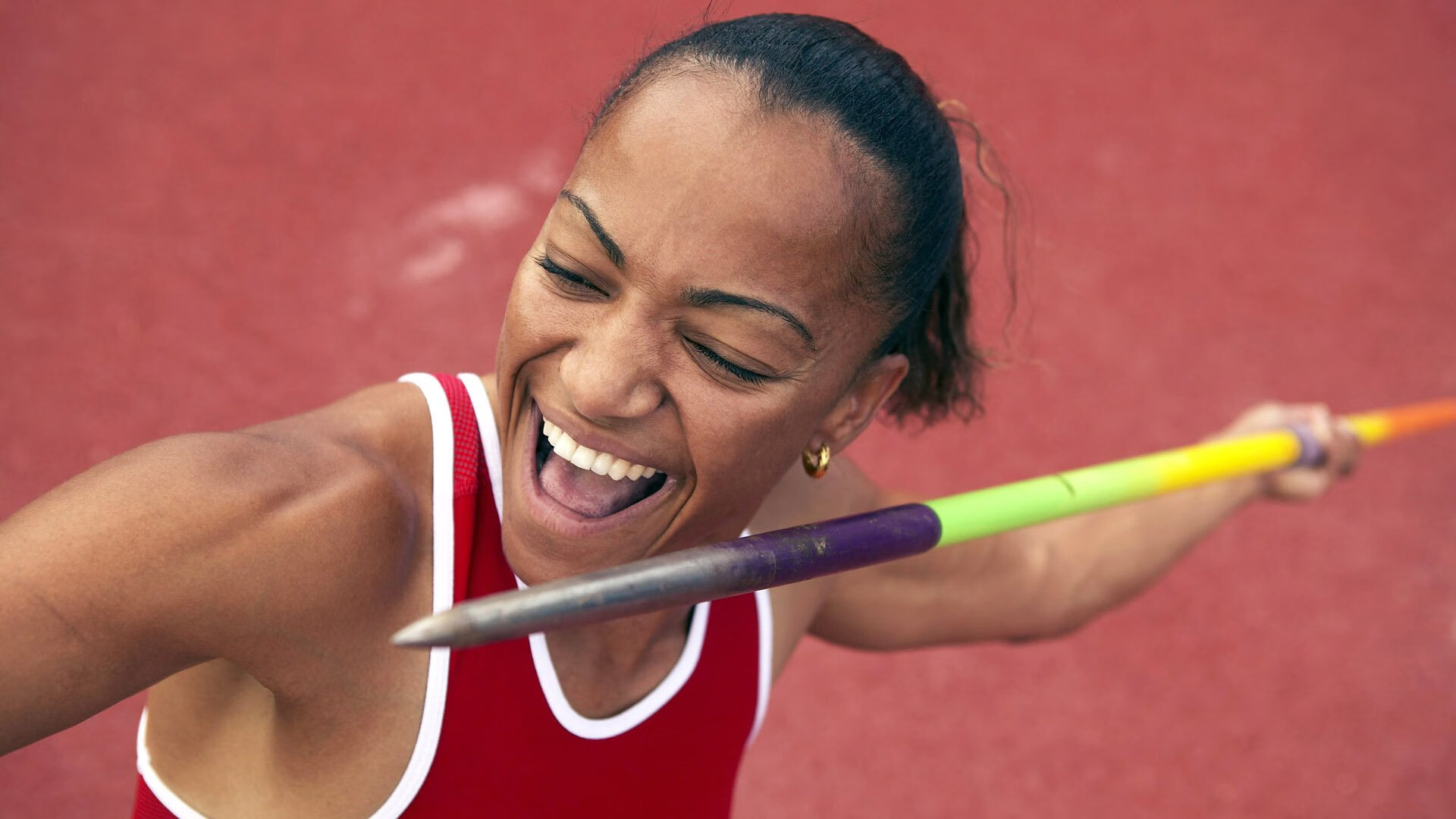 冠军冲刺阶段保持高效率划水，冲刺冠军的口号